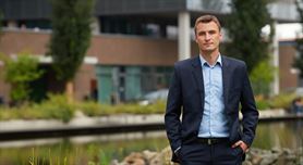 Češi mění přístup k životnímu pojištění. Uvědomují si, že mít rezervy nestačí