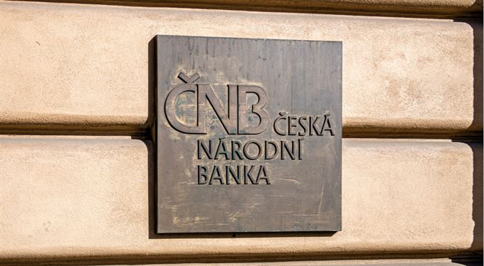 ČNB intervenovala ve prospěch koruny. ČR hrozí až 15% inflace