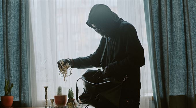 Aby po dovolené nepřišel šok. Při vykradení pomůže pojistka, má však své podmínky
