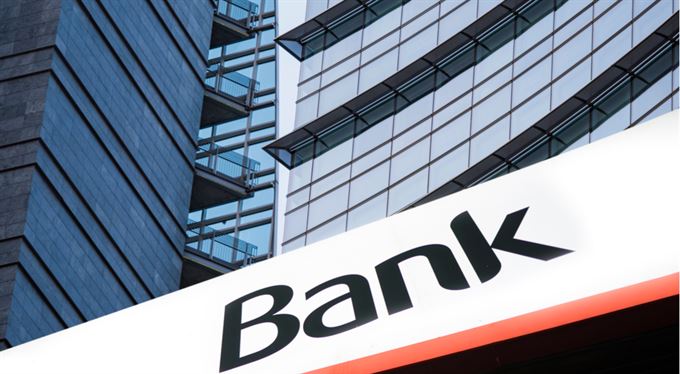 Banky odkládají růst úroků u vkladů